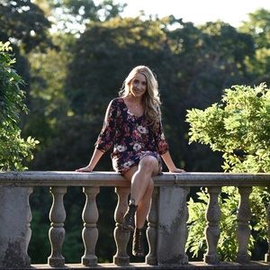 Meet your Posher, Nicole